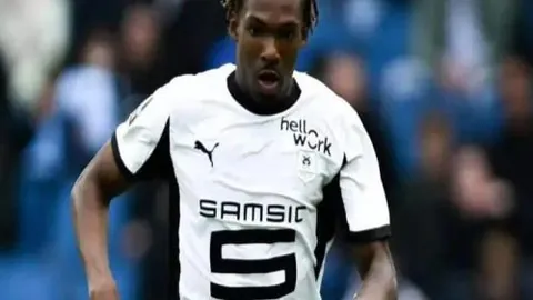 巴利亚多利德击败巴伦西亚，西甲战局再掀波澜